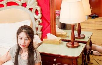 GIRLT果团网 - 就问你们，周晓唯的图包够不够白？新更新达成！