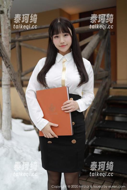 MFStar模范学院-蓝夏Akasha MFStar模范学院 - 蓝夏Akasha的女仆写真,图册里藏着的是不为人知的另一面?