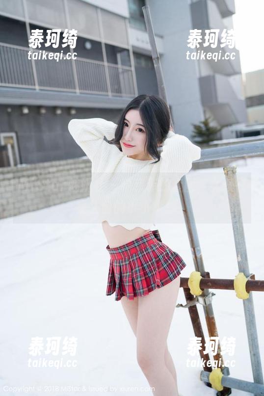 MiStar魅妍社-穆菲菲 MiStar魅妍社 - 穆菲菲的套图,女孩在镜头前的小小犹豫。