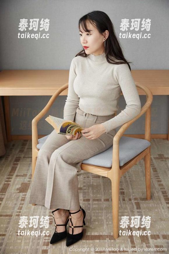 MiiTao蜜桃社-伊素妍 MiiTao蜜桃社 - 伊素妍和黑色真是绝配,这组美图能把我拉回无数次观赏,图集简直是陷阱~