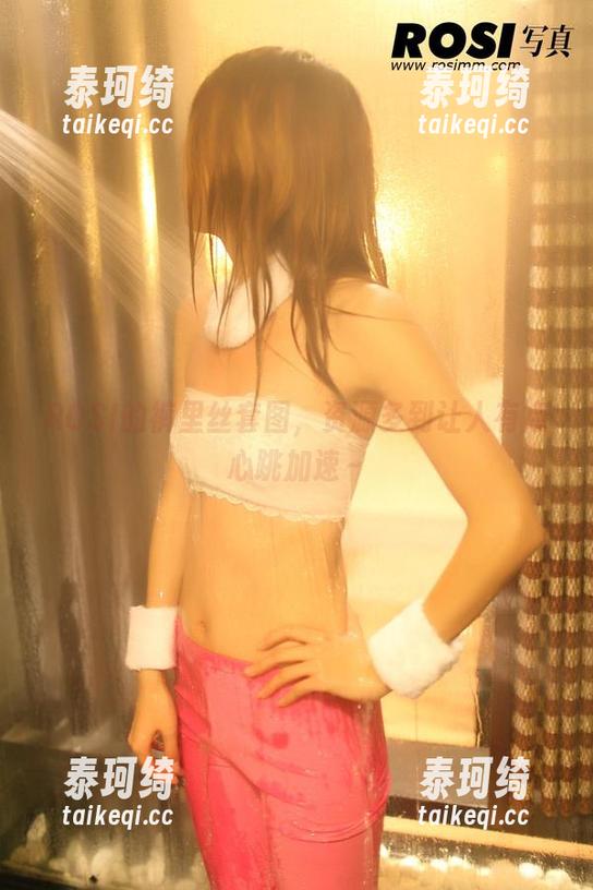 ROSI写真 ROSI的裤里丝套图,资源多到让人有点心跳加速~