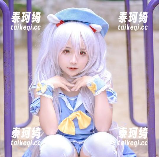 SayoMomo 如果工作也能像SayoMomo的最新职业装写真这么好看,那谁还想休假?