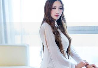 TuiGirl推女郎 - 王馨瑶：办公室的窒息氛围与她的优雅姿态，这下载原图之前，请先备好纸巾！