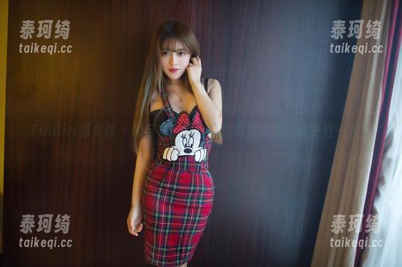 TuiGirl推女郎-纯小希 TuiGirl推女郎 - 黑与白,纯小希的高清对战,谁更胜一筹?