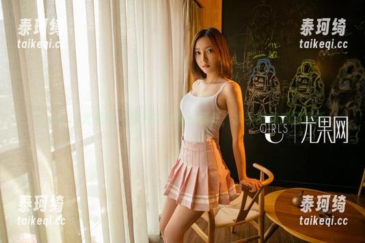 UGirls尤果网 - 图片中女神王瑞儿，水手服魅惑又清新
