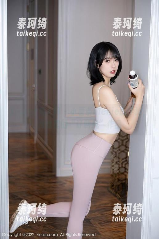 Xiuren秀人网-小薯条nienie Xiuren秀人网 - 小薯条nienie的学妹,网盘里的“订制风”作品