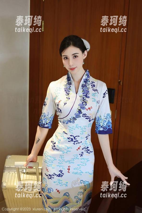 Xiuren秀人网 - 写真时刻：盼盼龙女sunny和她的灰丝神奇之旅