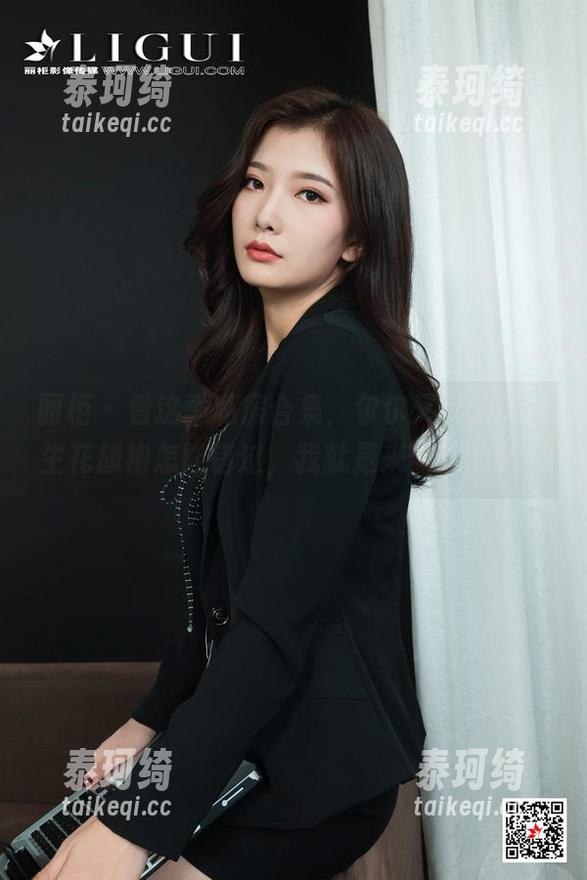 丽柜 - 看这季私房合集，尔尔又来了，双生花旗袍怎能错过，我就是来偷师的啊！