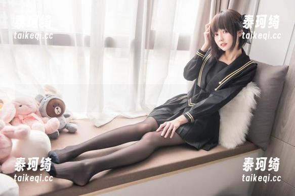 你的负卿全套95制服：别问我为什么，我只想当个校园偶像！
