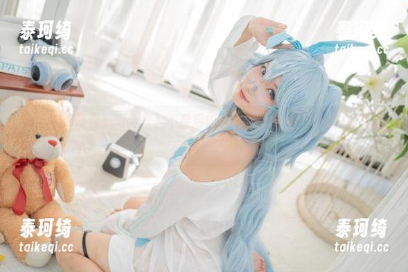 卜呦的吊带最新写真集，不看后悔，不看也后悔——人生如此艰难。