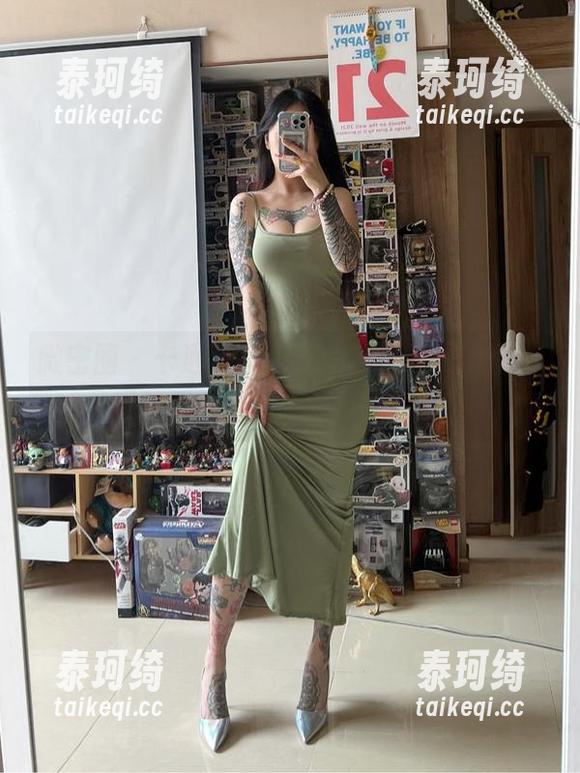 微密圈 - 卡通百科老王的粉色写真套图，果然不受控制……有点意思！