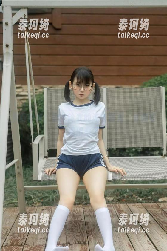 免费合集：幼水铃衣的泳衣时光，水都要流出来了