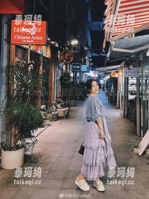 御子Yumiko 御子Yumiko制服套图,这种姿态,恍惚间让人想要穷追不舍。