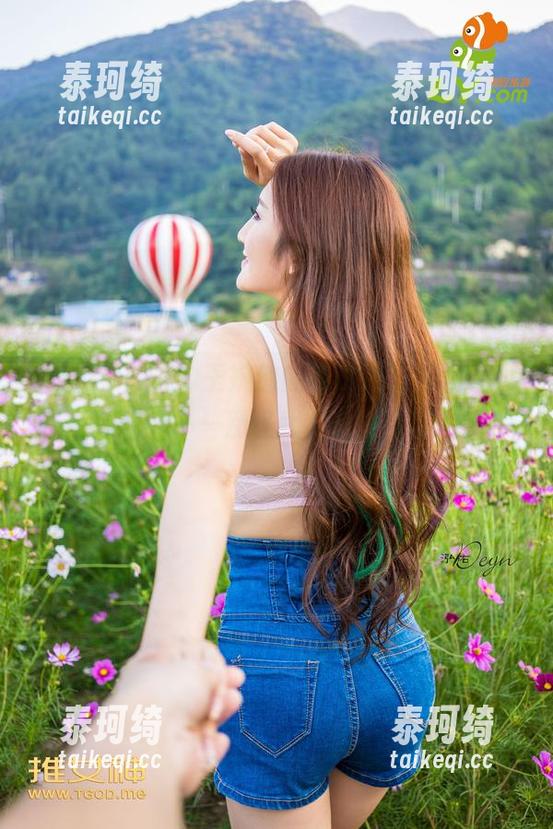 推女神 - CEO王婉悠的新泳装，免费图册等你来翻看——别怪我怎么说会被吸引哦。