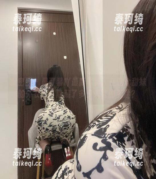 是可馨吖 微密圈 - 是可馨吖最新写真:在这个甜妹的外衣下,隐藏了多少未言的考验?