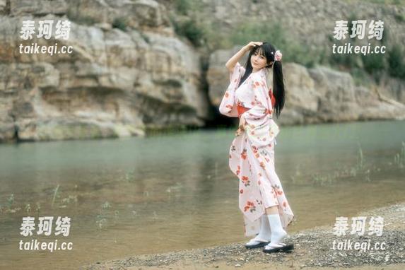 在线带你看桜井宁宁的废墟jk，真的是打开新世界的大门！