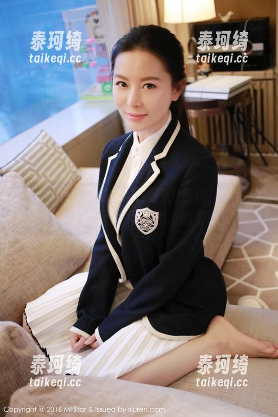 模范学院 - 当抹胸礼裙碰上黑丝，优优的作品成为了我每天梦里的主角！