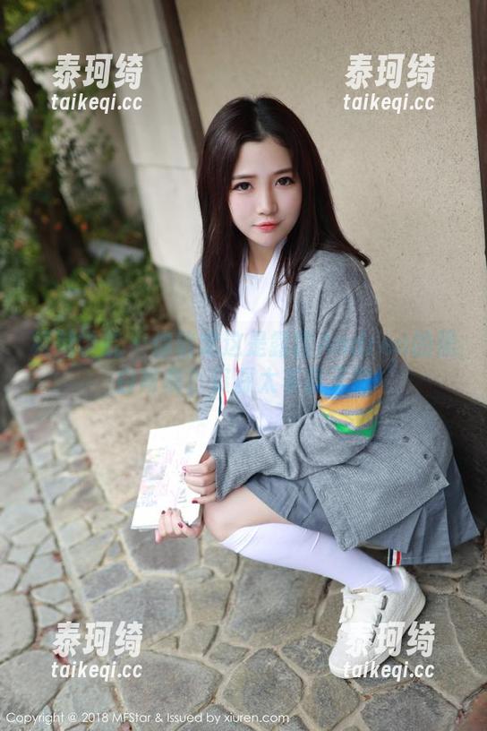 模范学院-露露Andrea 模范学院 - 你确定这是露露Andrea的黑白写真?资源太丰富了吧