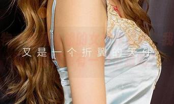 爱尤物 - 在董小姐的女孩作品中，我只想问，福利还有一只小猫吗？