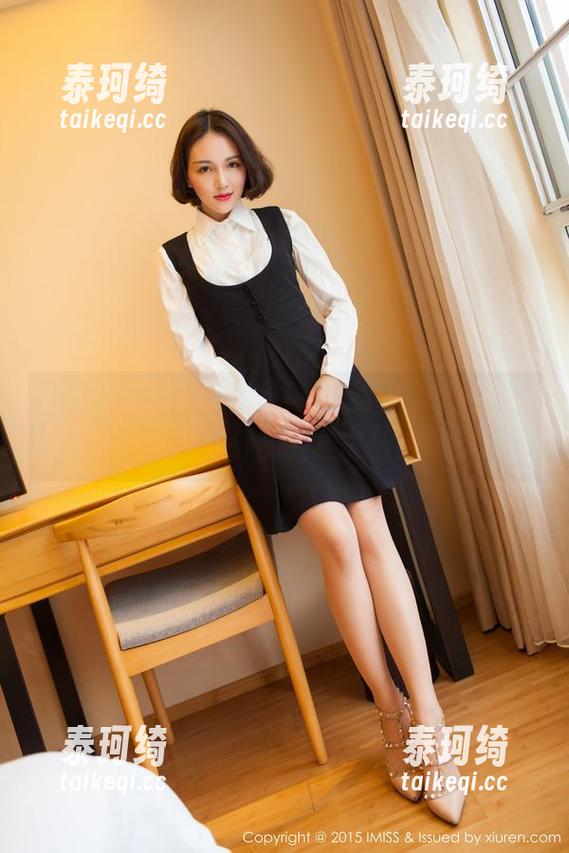 爱蜜社-杨紫嫣Cynthia 爱蜜社 - 杨紫嫣Cynthia的裤里丝,作品集分享前的轻松一刻!