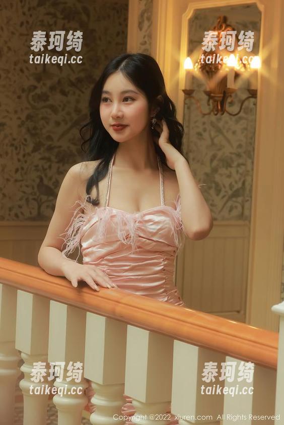 秀人网 - 瞧瞧徐莉芝Booty的套装，写真集分享里都藏着啥秘密？