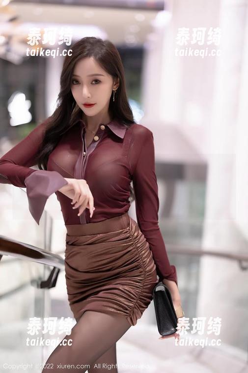 秀人网 - 梦然同学的和服辣眼睛？原图下载给你提供盾牌，屏住呼吸，准备迎接美好！