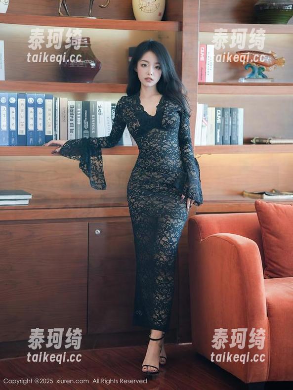 秀人网-程开心 秀人网 - 程开心的制服,高清下载,实在是太值得了,不愧是她的风格。