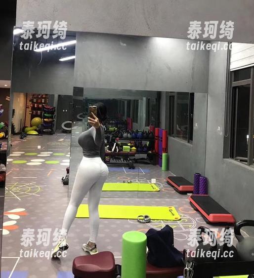童小芯 微密圈 - 直播视频,看童小芯的第二部分,哦!这些壁纸也太过分了吧?