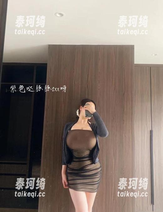 微密圈 - 童小芯的福利又来了，写真里的“肉丝”闪耀！