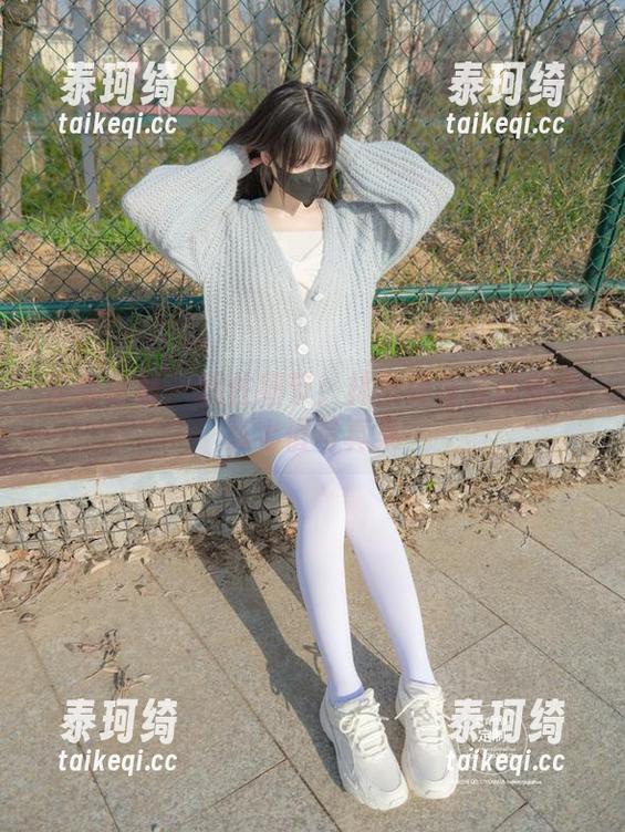 紧急企划-林书辞 紧急企划 - 捉住细节:林书辞与泳装的半真半假写真集