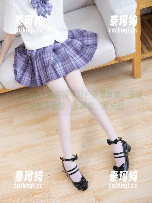 紧急企划-樱樱樱可 紧急企划 - 樱樱樱可的户外写真集:你绝对想不到的、不羁的、阳光的