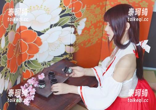羊小雪juvia 微密圈 - 资源库里的羊小雪juvia–白色内衣搭配一艘不太靠谱的“舰长”,谁的脑洞开太大了?
