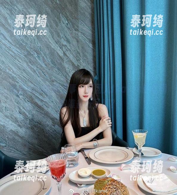 腐团儿Ikaros 豹纹cos的那点事,腐团儿Ikaros的原图你准备好了吗?
