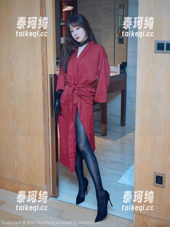 花漾show-熊小诺 花漾show - 下载降温必备:熊小诺的吊带为什么让人耳目一新,到底哪了点不对劲?