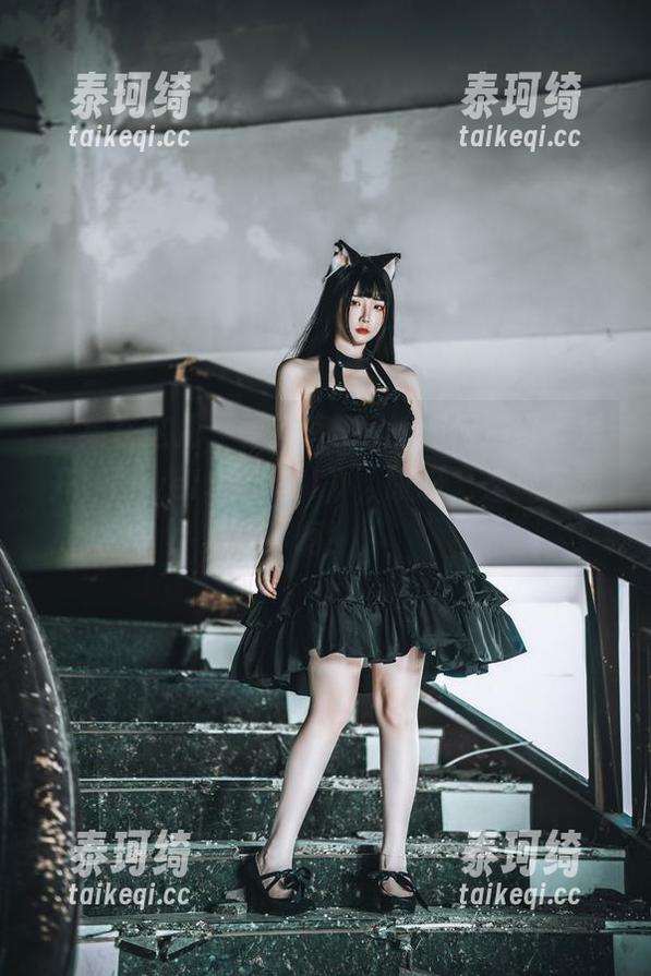 全集在这儿，看落落Raku如何演绎《爱开始Love!Start!!》，哎呀，速速下载啊！