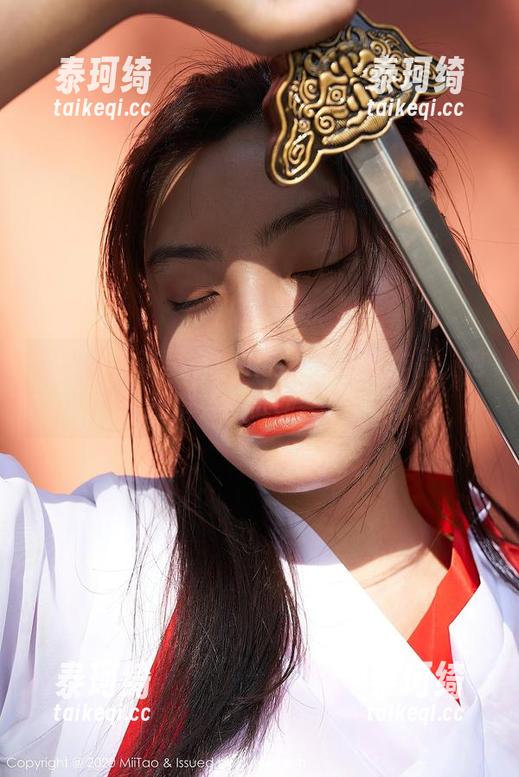 蜜桃社-杏子 蜜桃社 - 这里有杏子的黑白全套作品,艳压群芳的低调奢华!