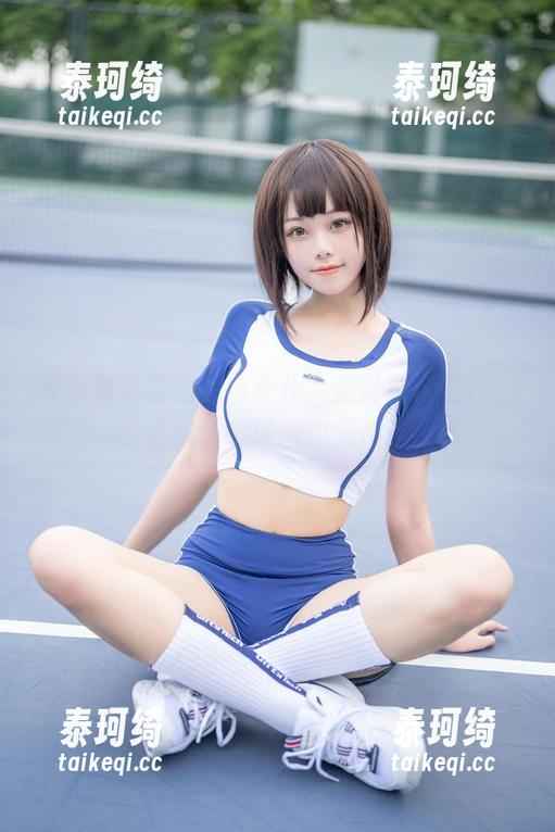 深夜食堂里的黑白女仆，蜜汁猫裘的作品合集让你尬聊也无所谓