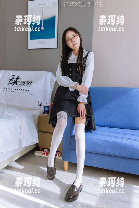 袜啵啵 - 免费看瑶瑶的比基尼秀，顺便来场美图清理战役，图多了也没关系。