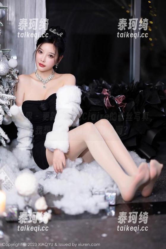 语画界-允儿Claire 语画界 - 更新!允儿Claire的蕾丝写真,我想问这围着的是什么啊?