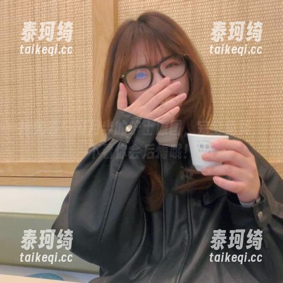 抢先看！闪月半的护士原图，完全免费，不看你会后悔哦！