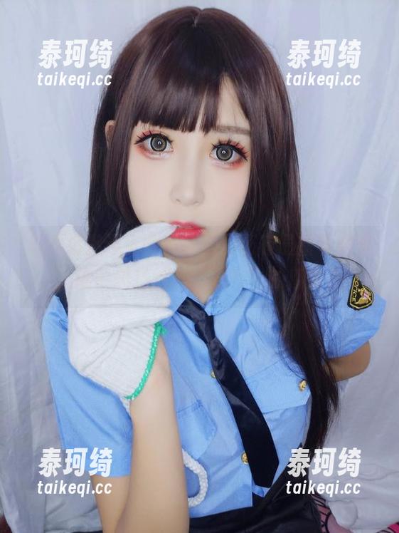 当雯粥粥遇上镂空，居然还有最新写真集，谁能抵挡这种“透气”的魔力？