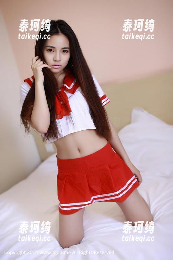 青豆客 - 歆小兔chobits的制服套图：萌到不行的作品，让人嘴角上扬！